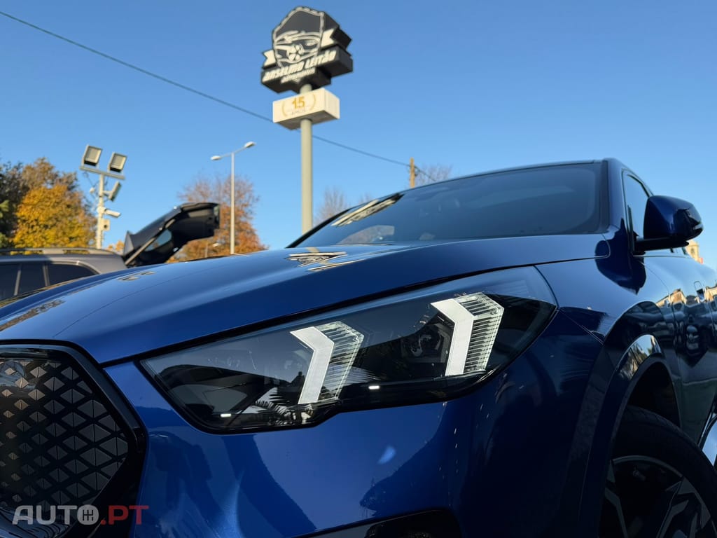 BMW iX2 eDrive20 Pack Desportivo M Pro