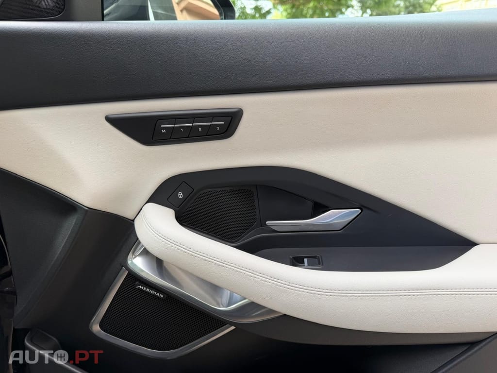 Jaguar E-Pace 2.0 i4 R-Dynamic HSE AWD Aut.