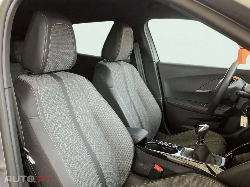 Peugeot 2008 1.2 PureTech Allure