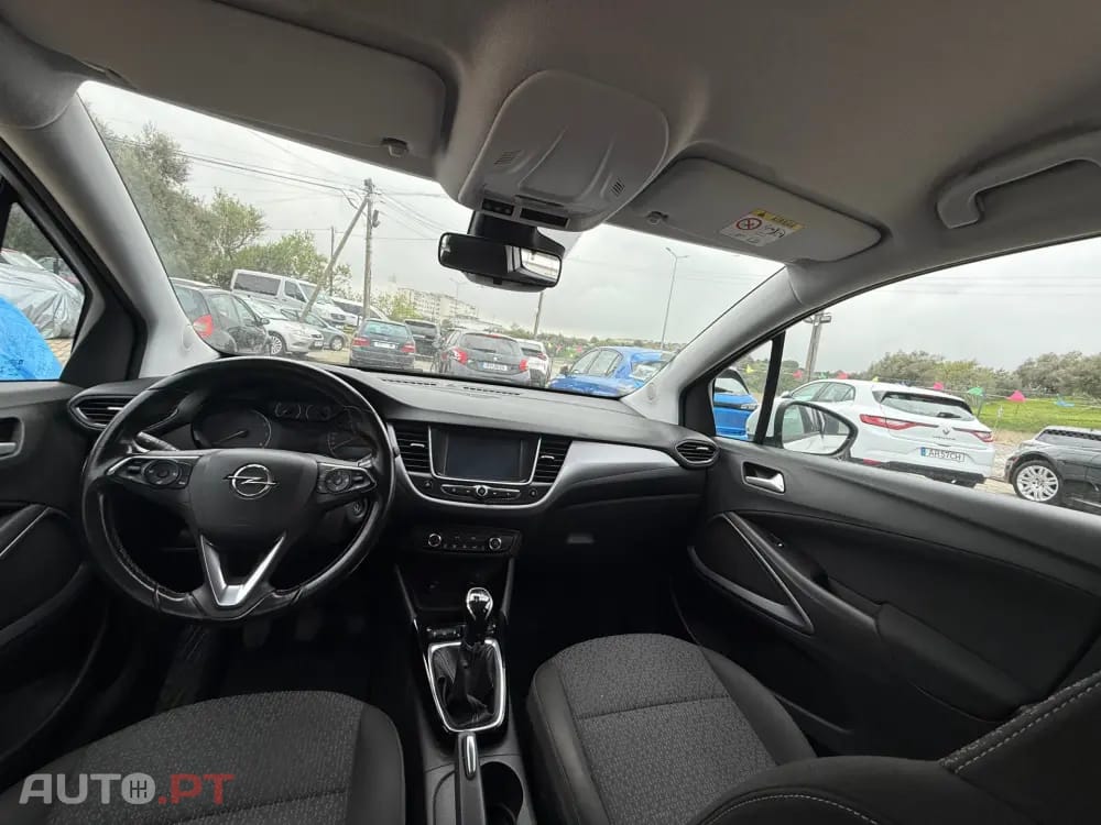 Opel Crossland Outro