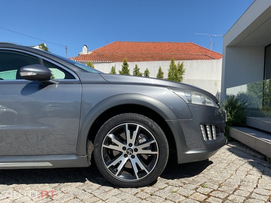 Peugeot 508 RXH 2.0 HDi Hybrid4 2-Tronic 104g