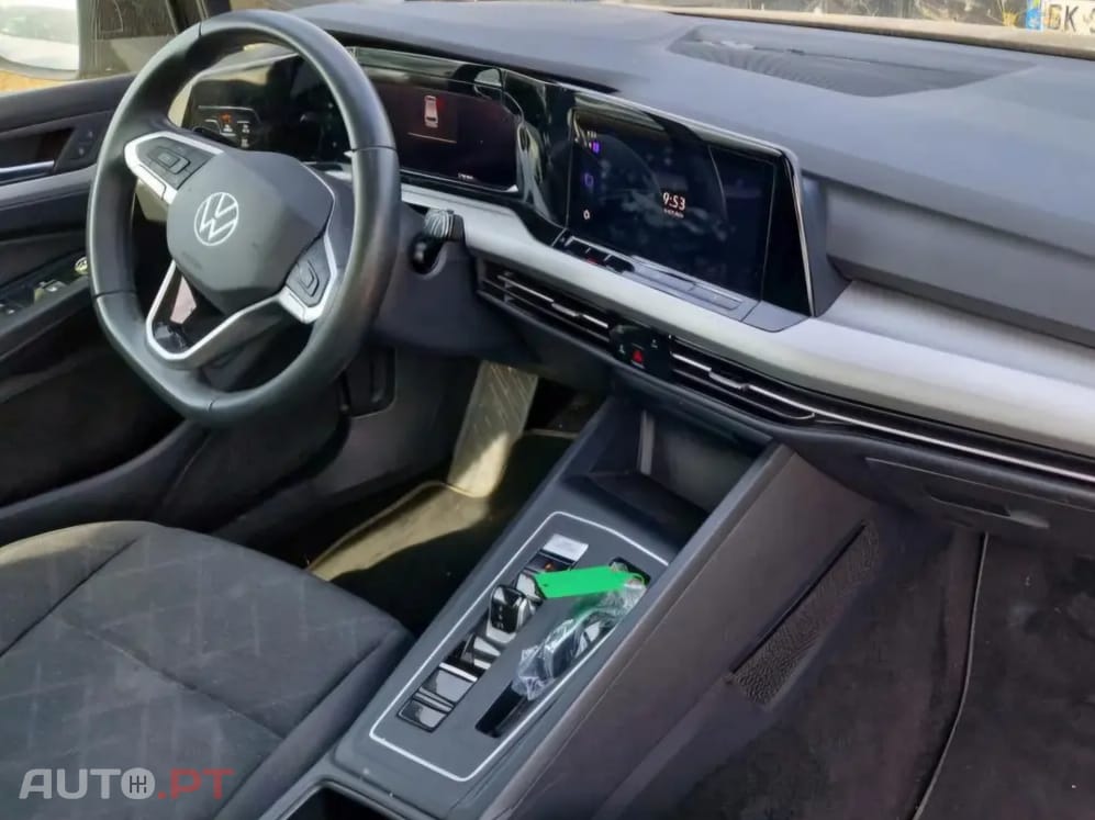 Volkswagen Golf Variant 1.0 eTSI OPF DSG Life