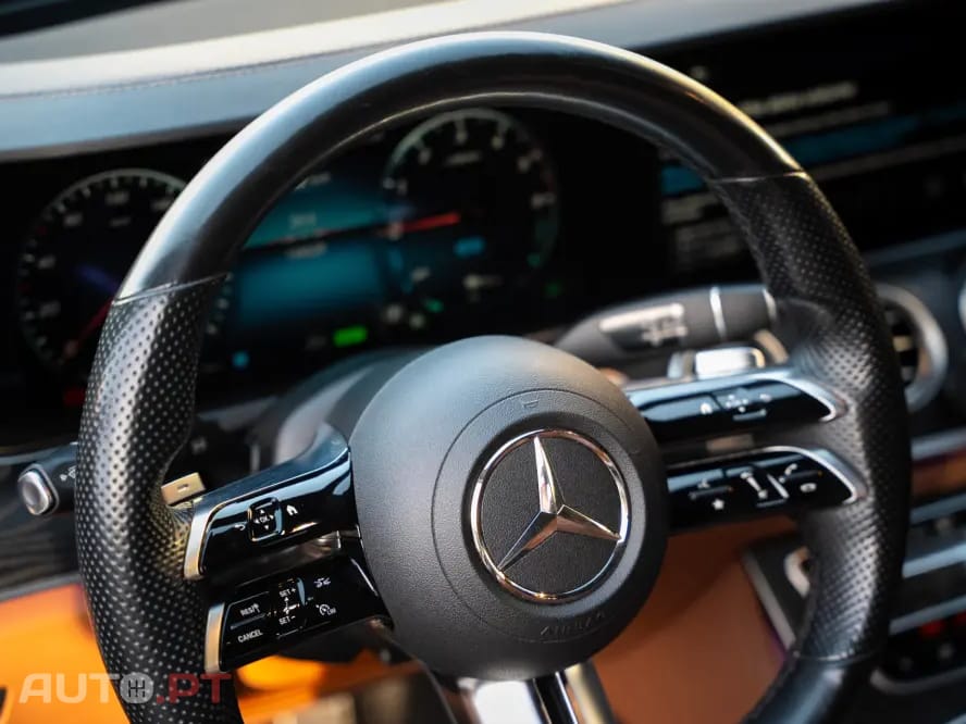 Mercedes-Benz E 300 de 4Matic 9G-TRONIC AMG Line