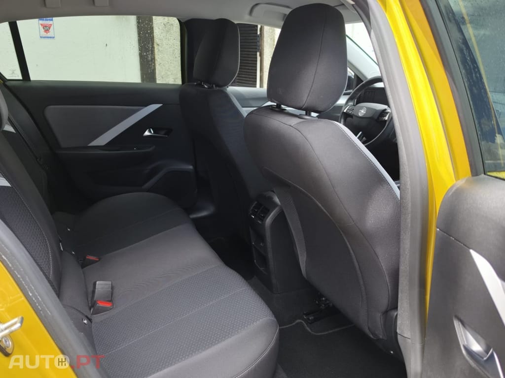 Opel Astra 1.5 D Elegance
