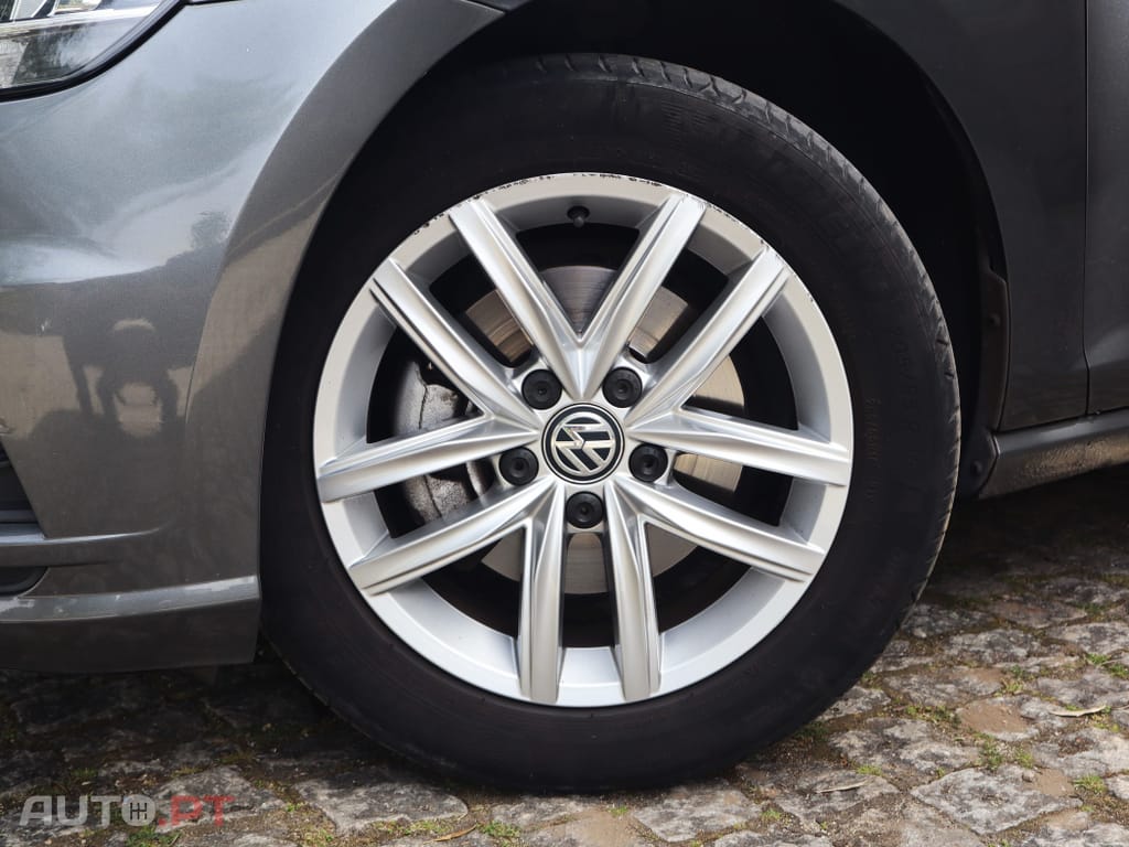 Volkswagen Golf 1.6 TDI Confortline