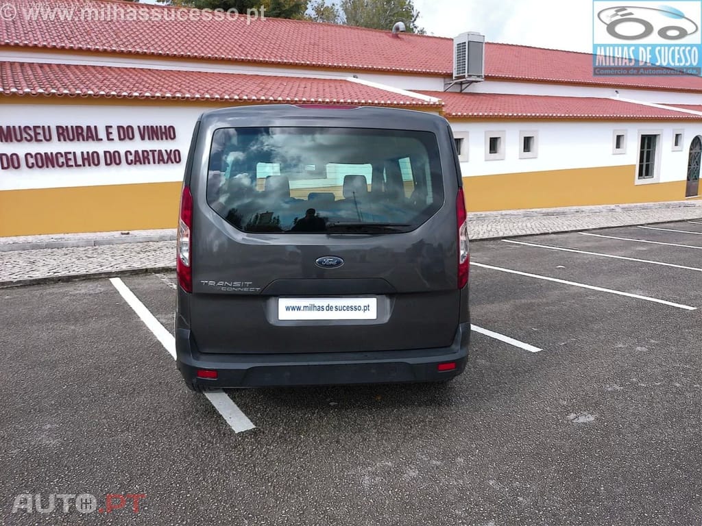 Ford Tourneo Grand 1.5 TDCi Active
