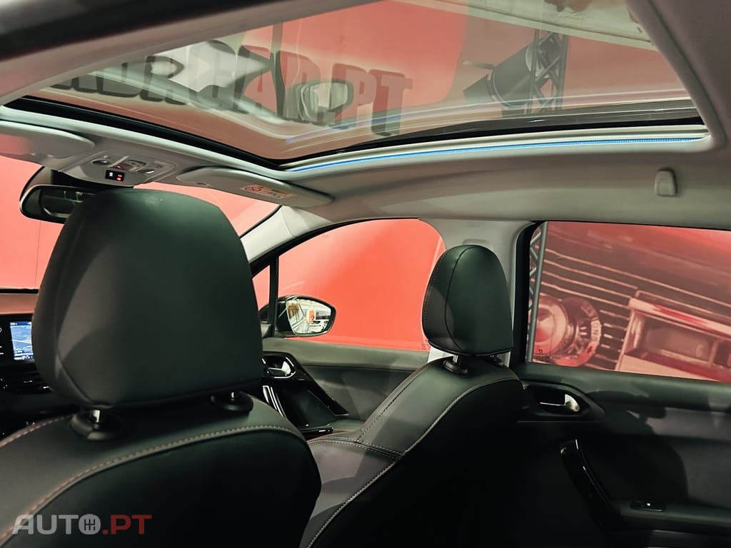 Peugeot 2008 1.2 PureTech GT Line EAT6