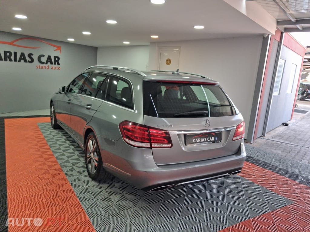Mercedes-Benz E 300 BlueTEC Hybrid Avantgarde