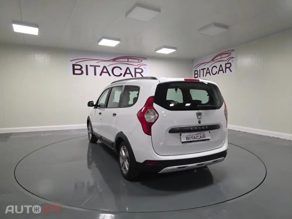 Dacia Lodgy 1.2 STEPWAY