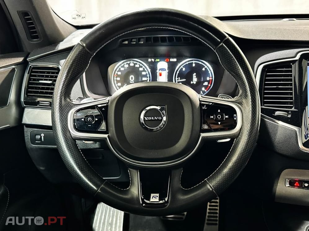 Volvo XC90 2.0 D4 R-Design