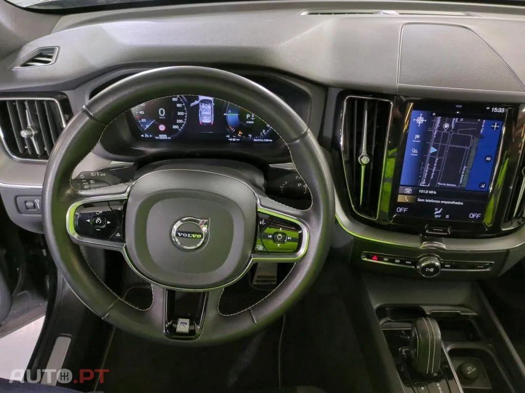 Volvo XC60 2.0 T8 PHEV R-Design AWD
