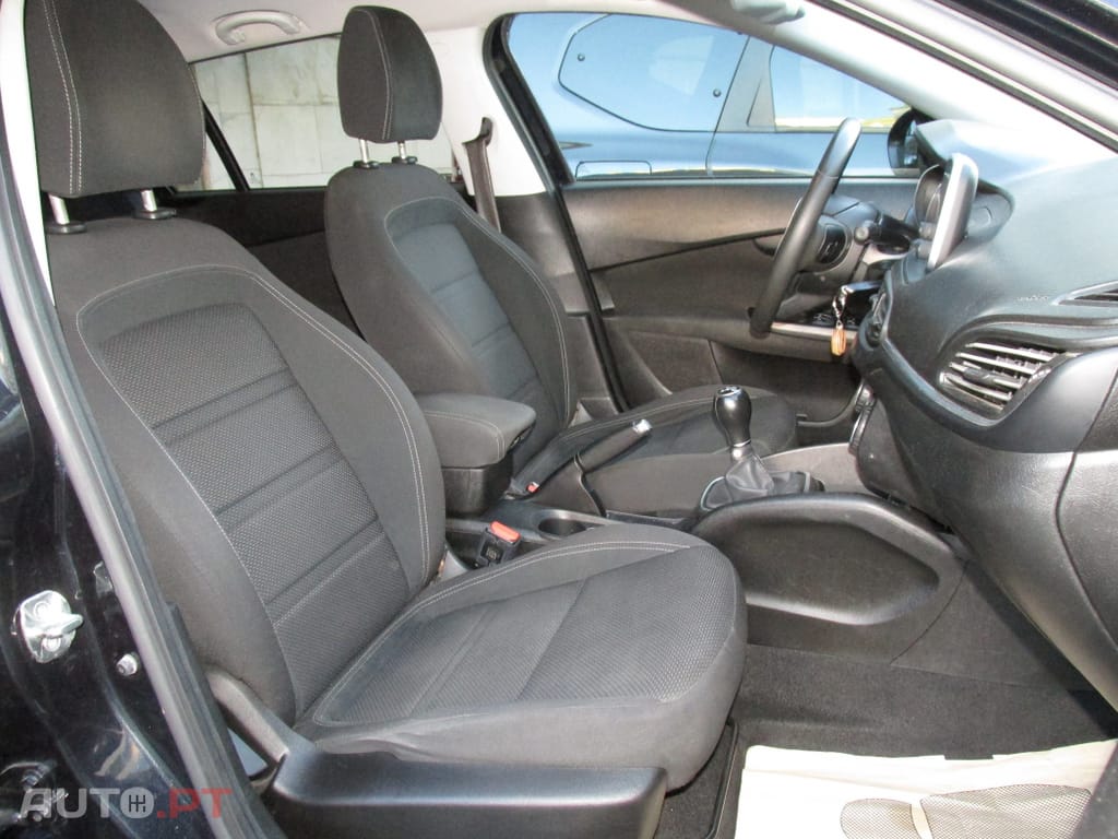 Fiat Tipo 1.3 M-Jet Lounge