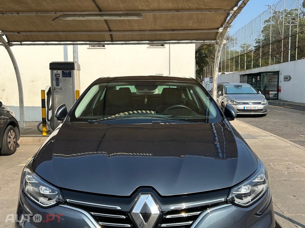 Renault Mégane Coupe Executive jante 18