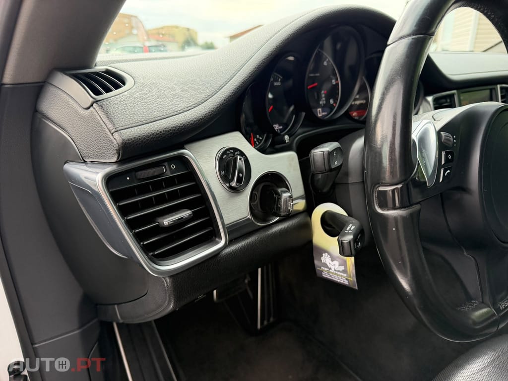 Porsche Panamera Edition