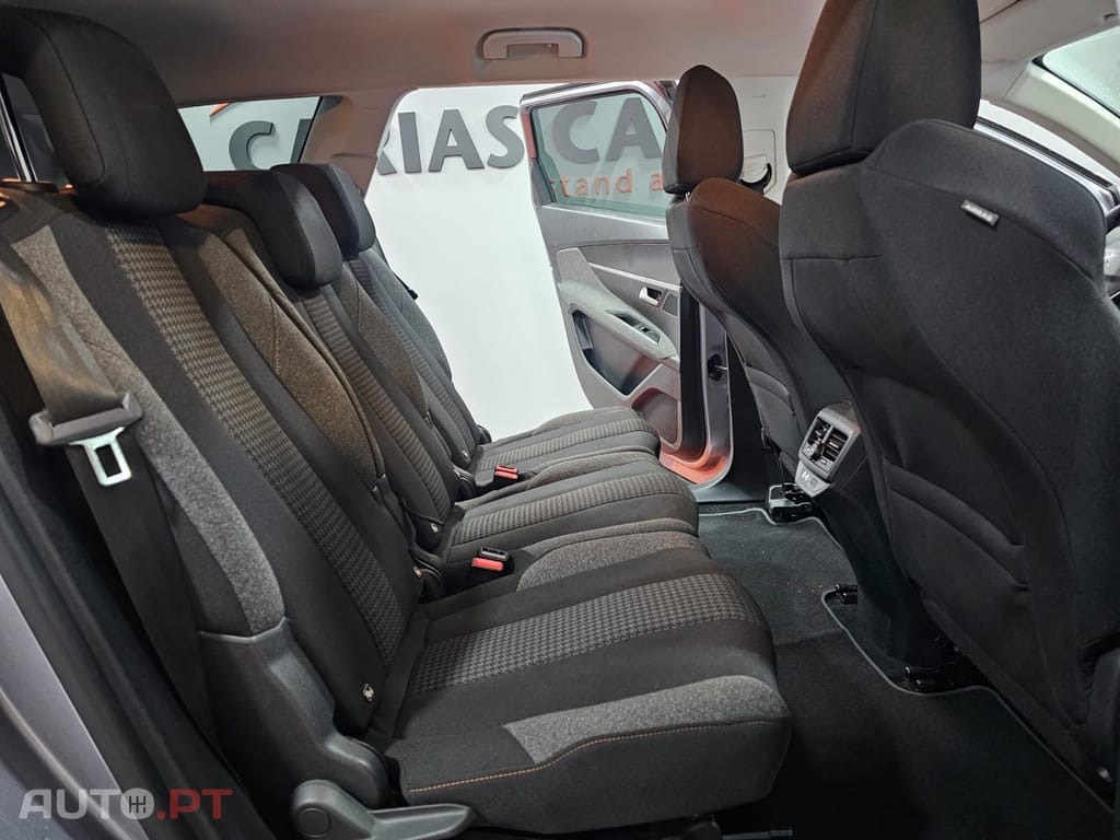 Peugeot 5008 1.5 BlueHDi Allure EAT8