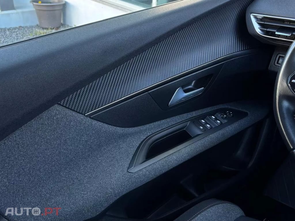 Peugeot 3008 1.5 BlueHDi Active Pack