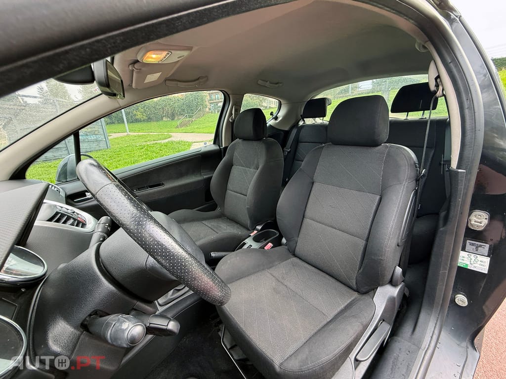 Peugeot 207 1.4 Sport