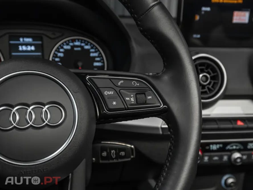 Audi Q2 30 TFSI S line