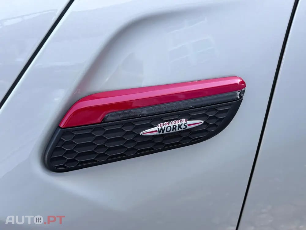 MINI Cooper John Cooper Works Auto Desportiva