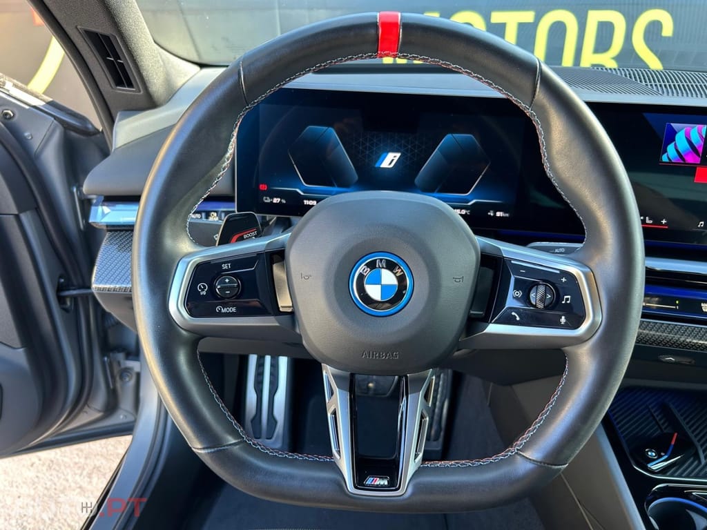 BMW i5 M60 xDrive Pack Desportivo M Pro