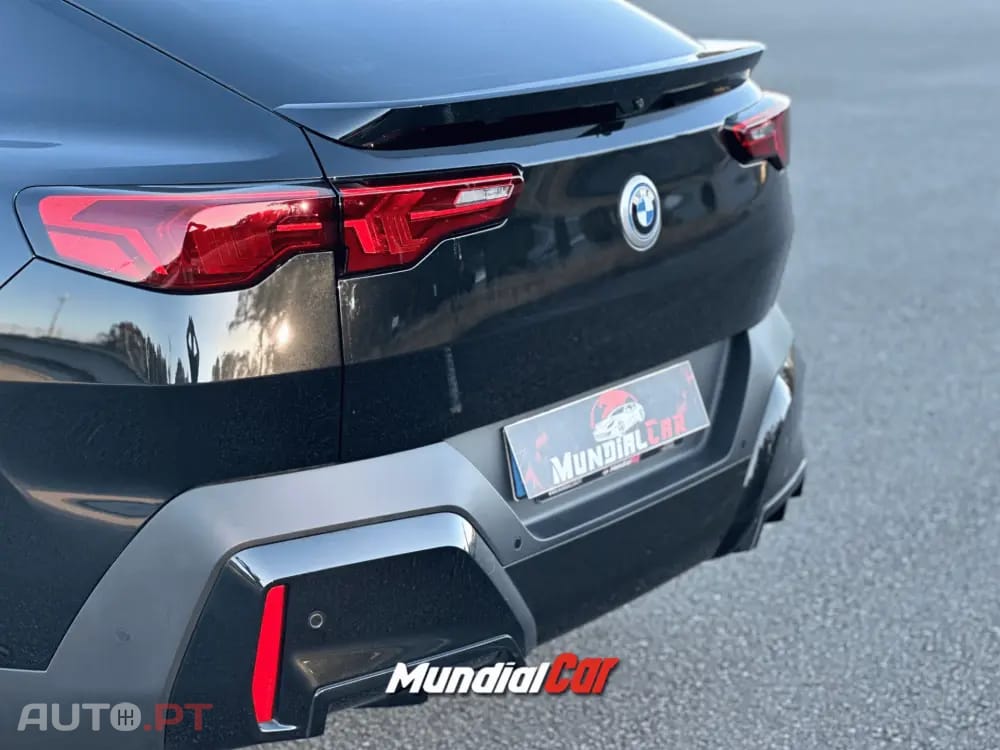BMW iX2 eDrive20