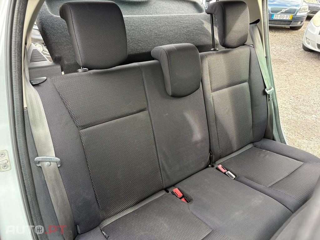 Renault Clio 1.5 dCi Rip Curl