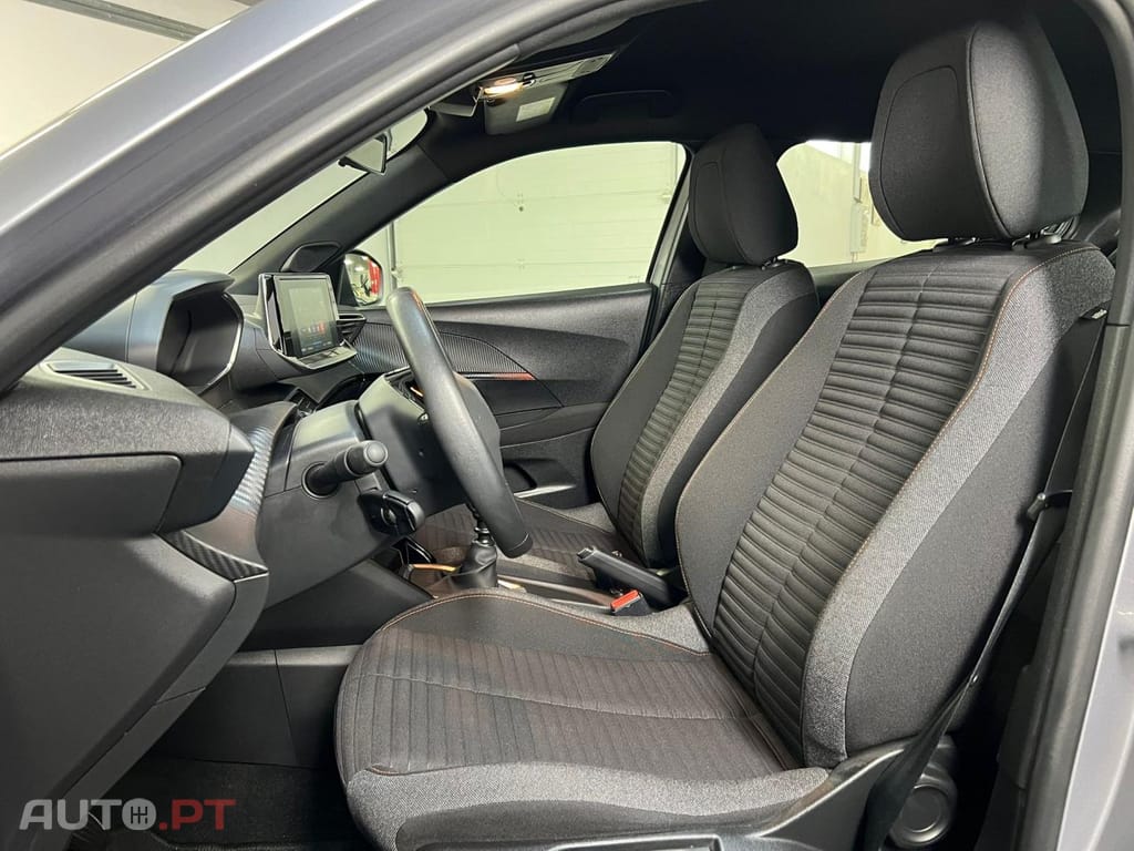 Peugeot 2008 1.2 PureTech 100cv Active Pack