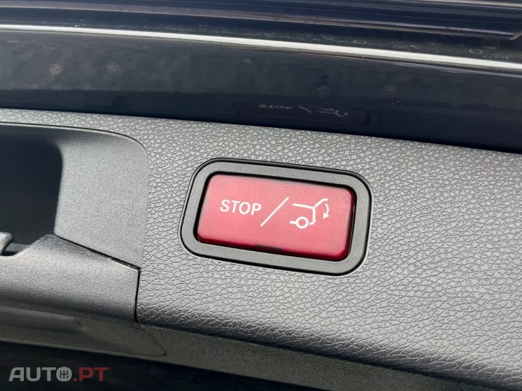 Mercedes-Benz E 300 e T AMG I.V.A DEDUTÍVEL