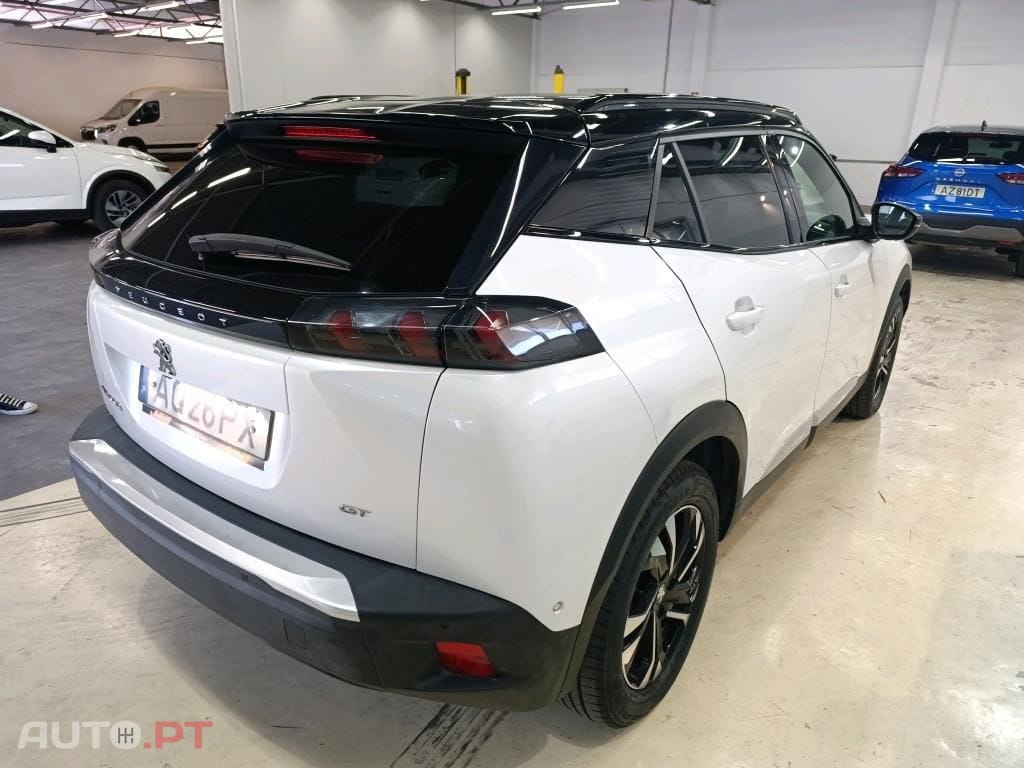 Peugeot E-2008 GT