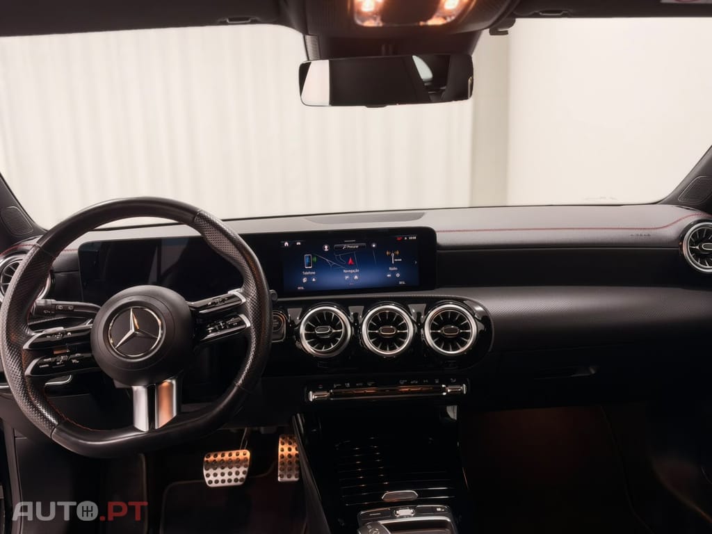 Mercedes-Benz CLA 250 e Shooting Brake AMG Line