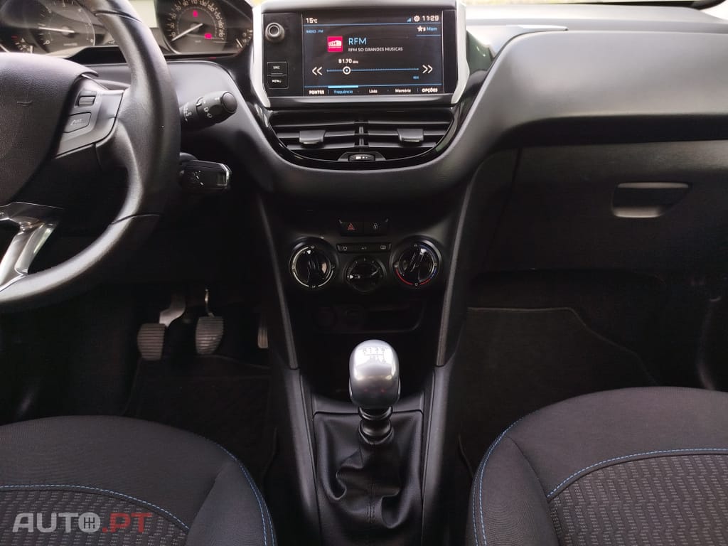 Peugeot 208 1.5 BlueHDi Signature