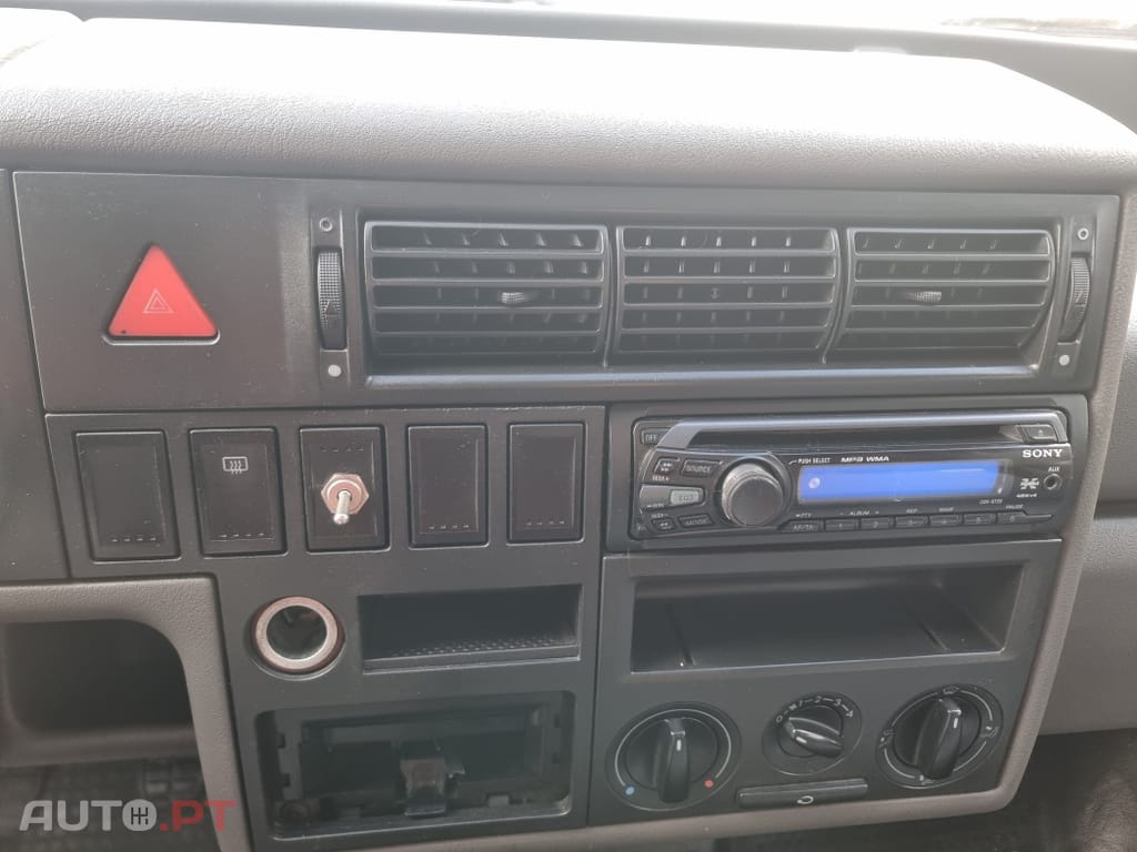 Volkswagen Transporter 2.4 D C. Dupla