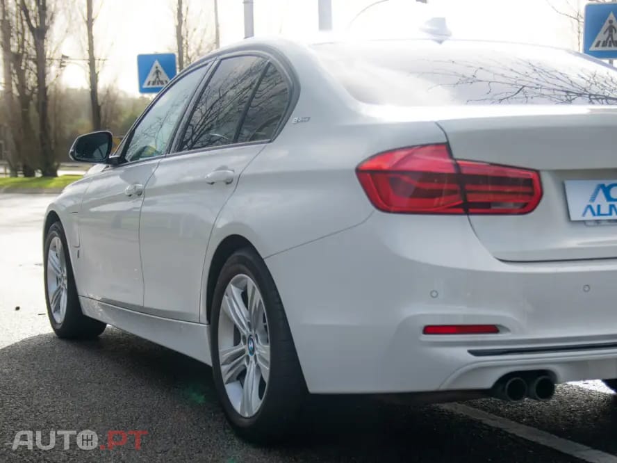 BMW 330 e iPerformance Line Luxury