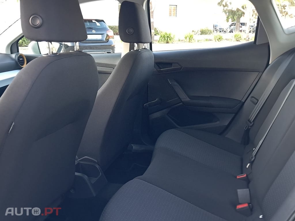 SEAT Ibiza 1.0 TSI Style — fotografia 24