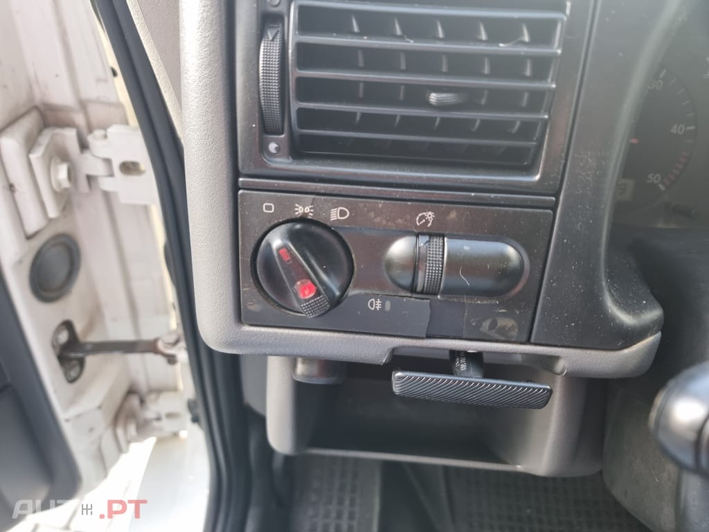 Volkswagen Transporter 2.4 D C. Dupla