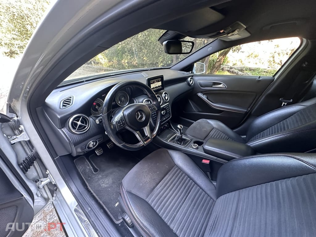 Mercedes-Benz A 180 d AMG Line