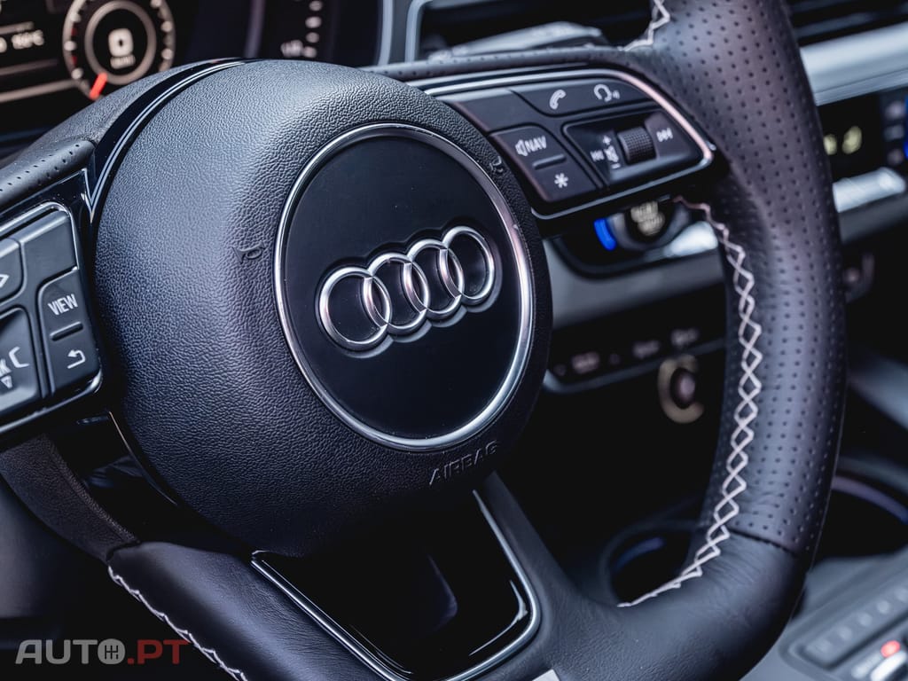 Audi A4 2.0 TDI S-line S tronic