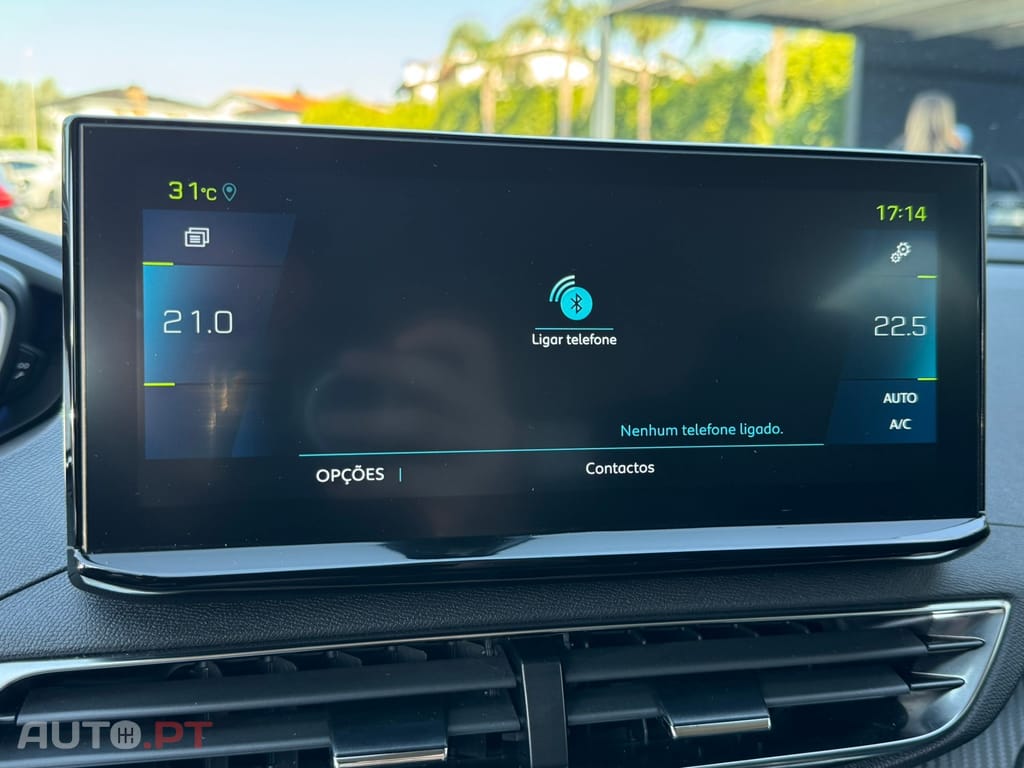 Peugeot 3008 1.6 Hybrid Allure e-EAT8