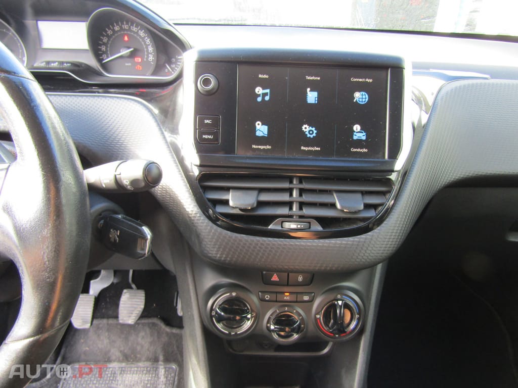 Peugeot 208 1.6 BlueHDi Style