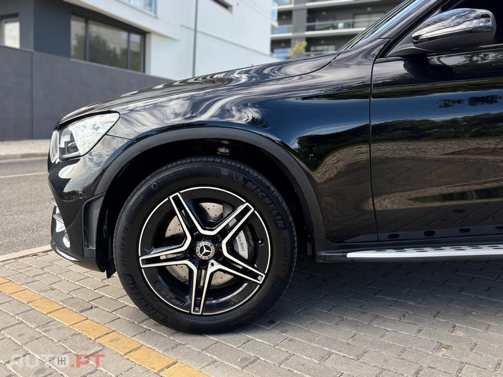 Mercedes-Benz GLC 300 de 4Matic 9G-TRONIC AMG Line