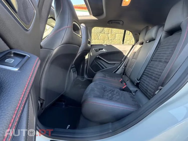 Mercedes-Benz CLA 220 (CDI) d 7G-DCT AMG Line