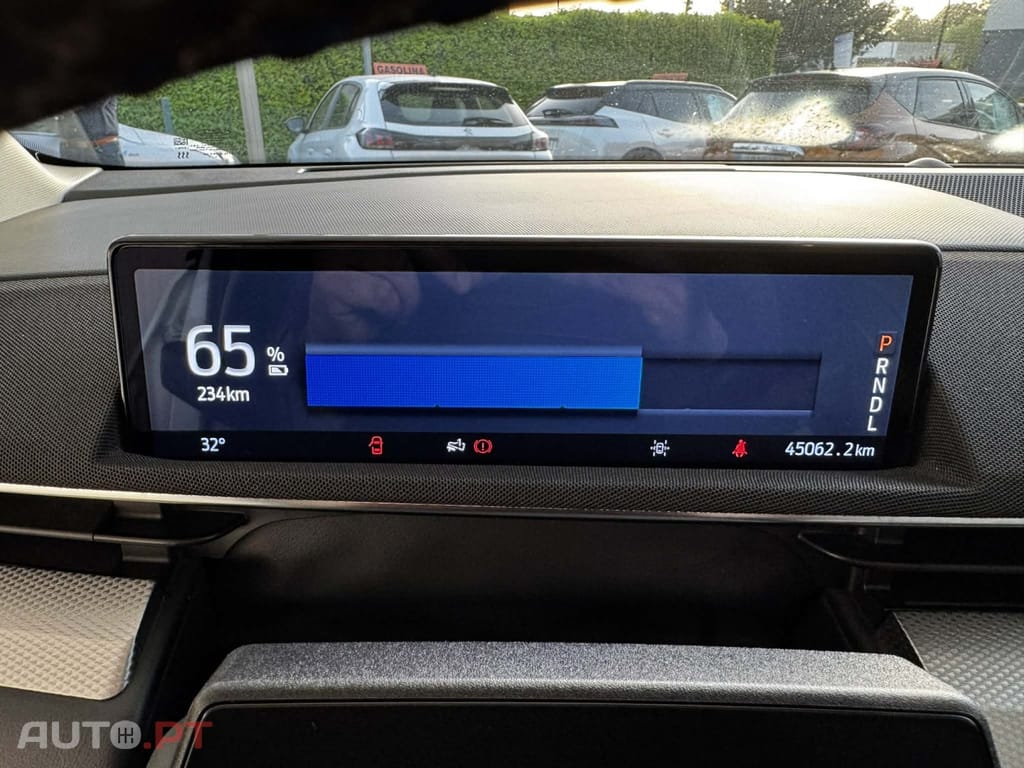 Ford Mustang Mach-E 75.7 kWh Base