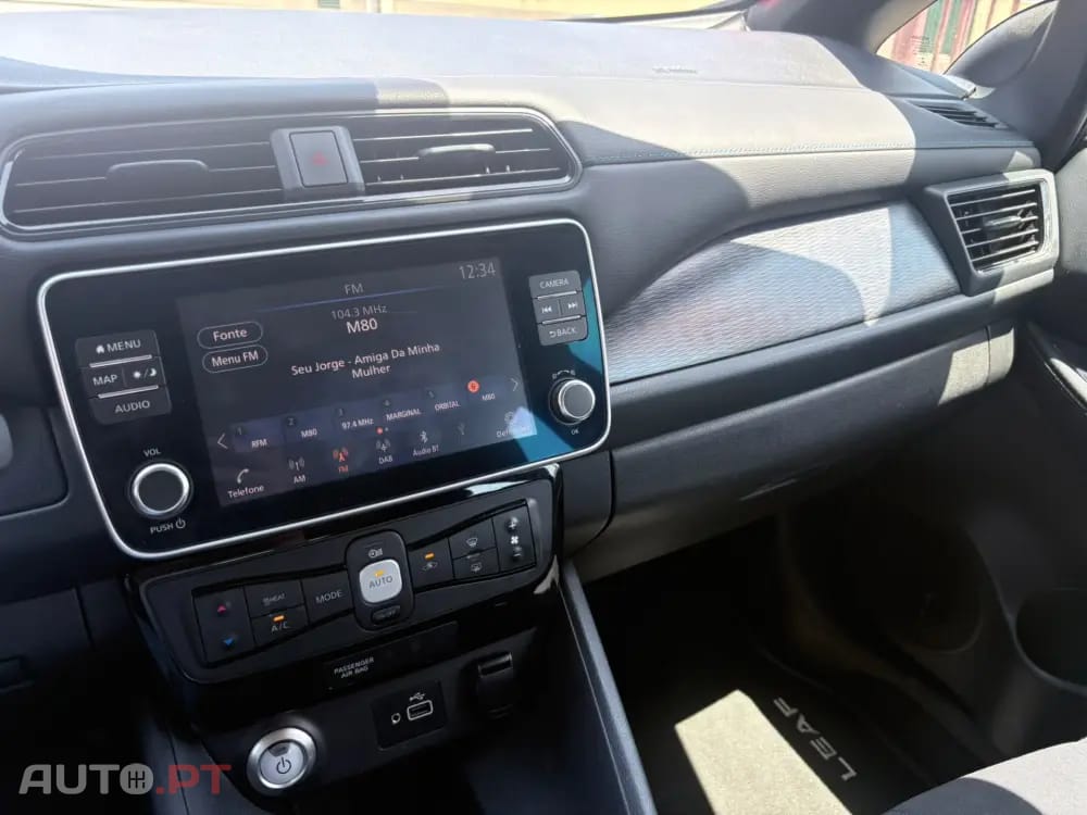 Nissan Leaf N-Connecta