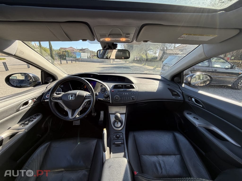 Honda Civic 1.8 Executive