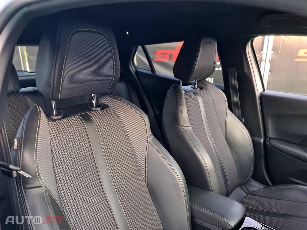 Peugeot 2008 1.2 PureTech GT Pack EAT8