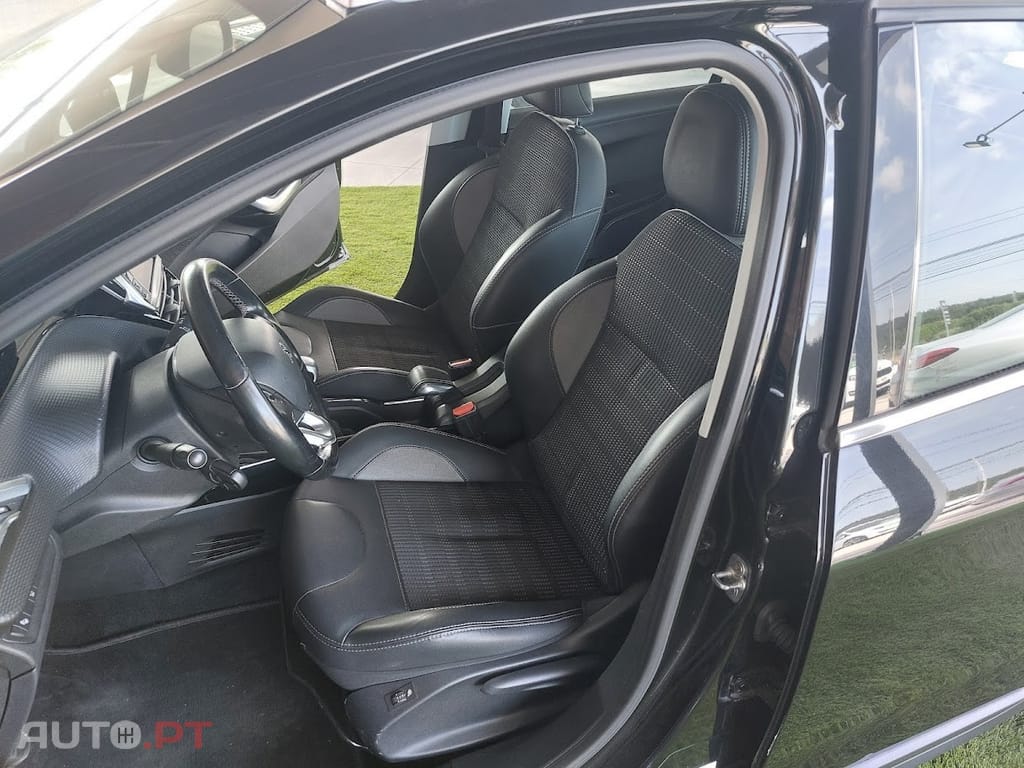 Peugeot 2008 1.6 HDi