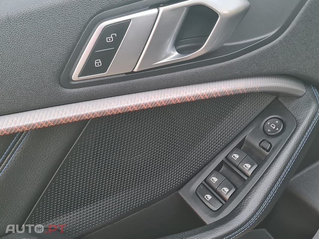 BMW 118 d Pack Desportivo M