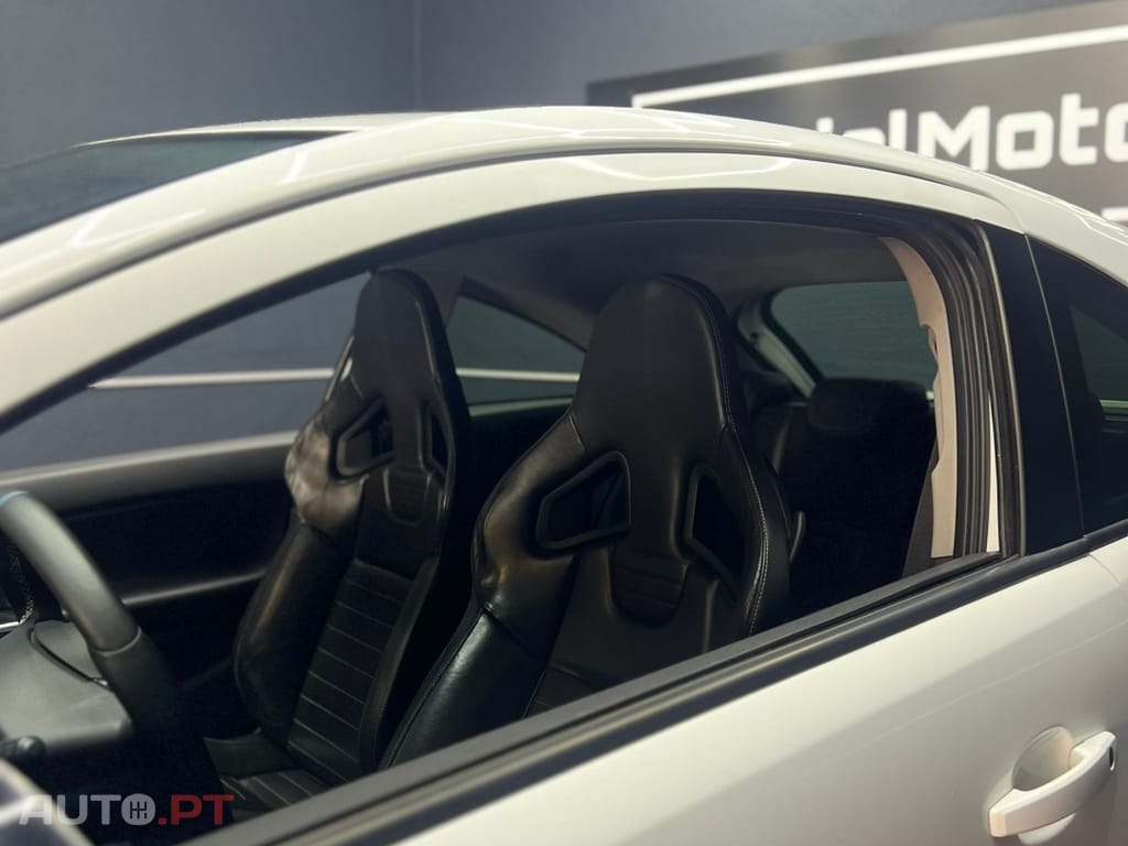 Opel Corsa 1.6 Turbo OPC