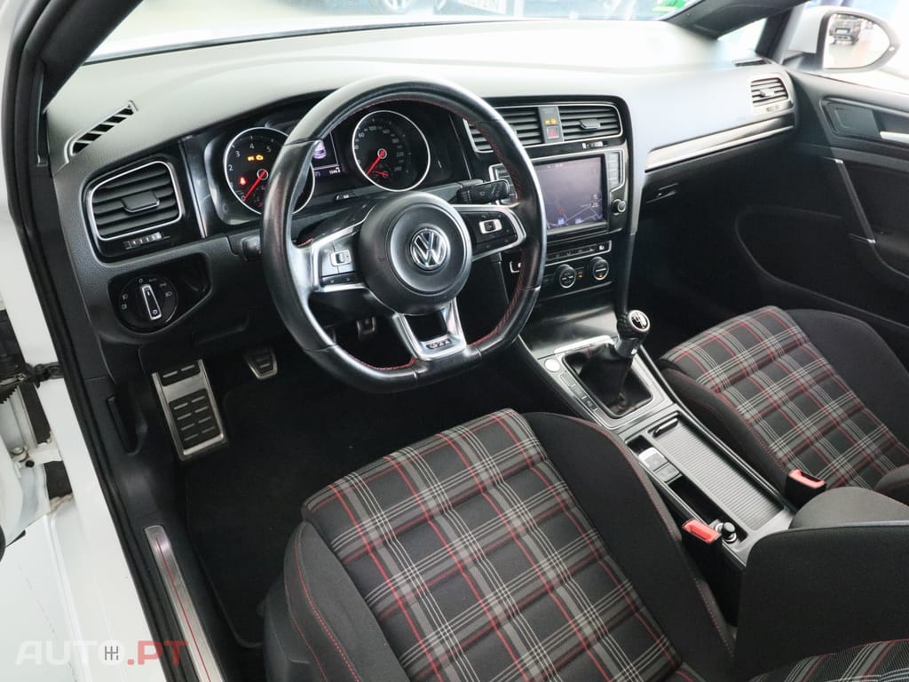 Volkswagen Golf 2.0 TSi GTi Performance