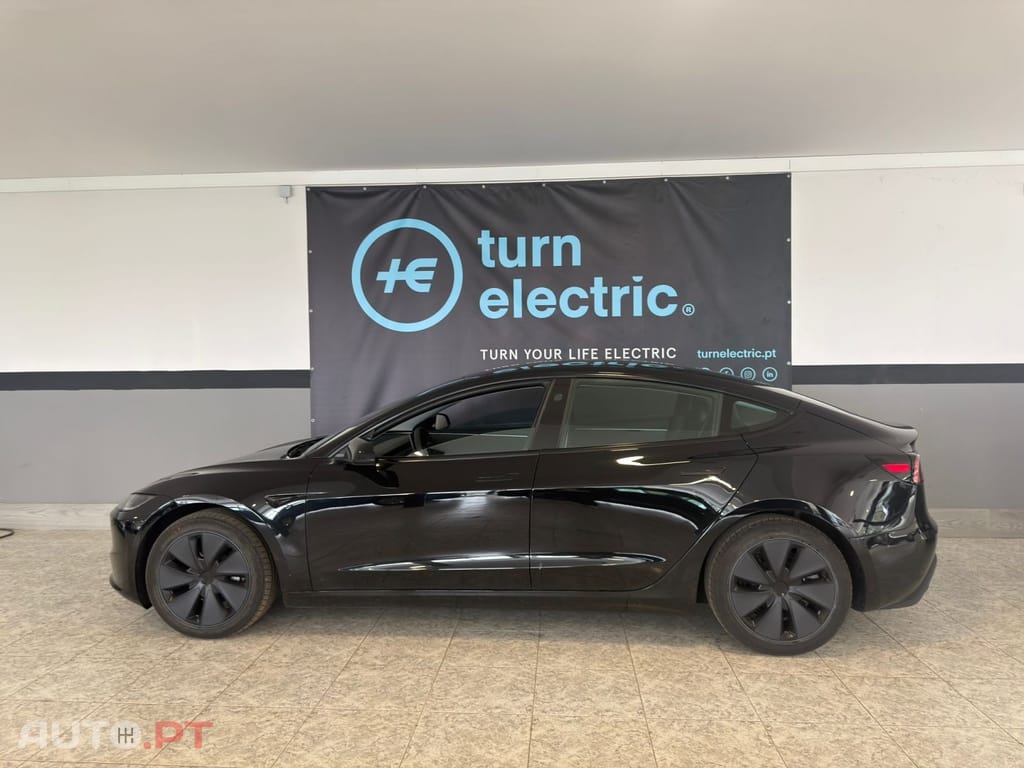 Tesla Model 3 Tração Traseira